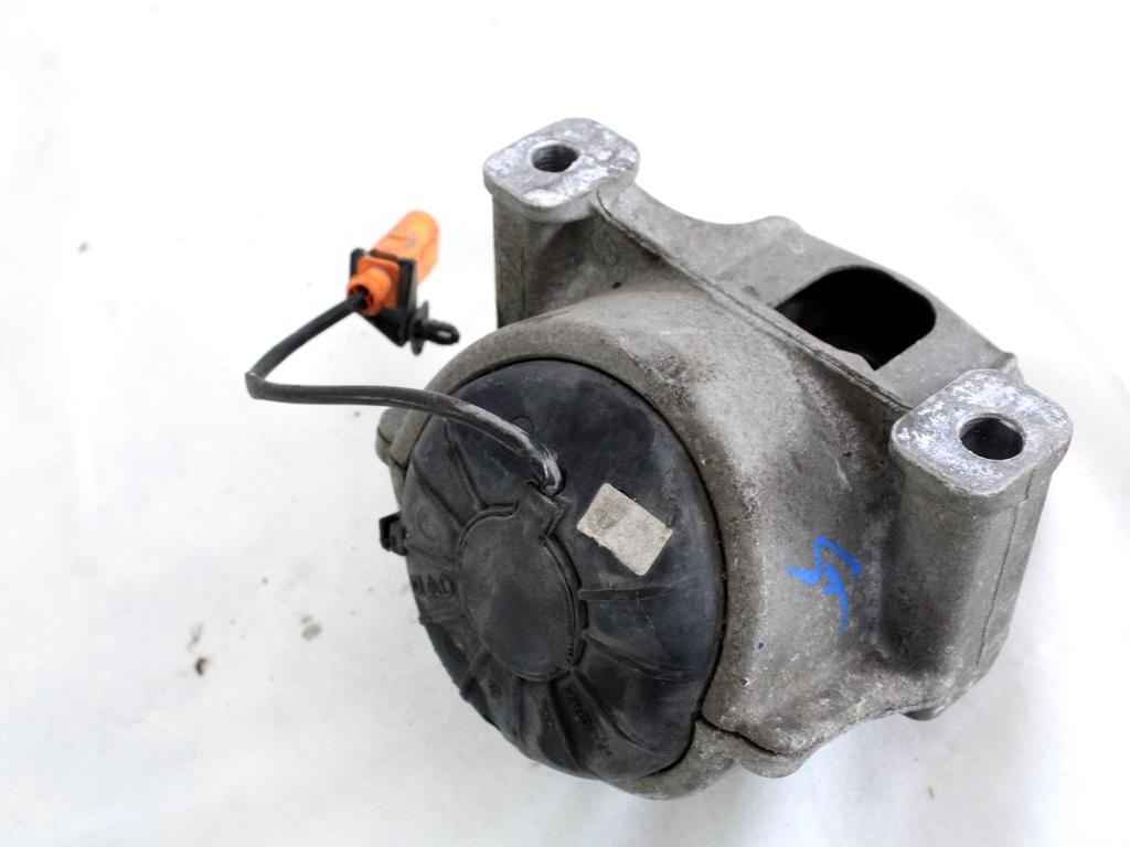 NOSILCI MOTORJA/DRUGO OEM N. 8R0199381B ORIGINAL REZERVNI DEL AUDI A5 8T R COUPE/5P  (08/2011 - 06/2016) DIESEL LETNIK 2012