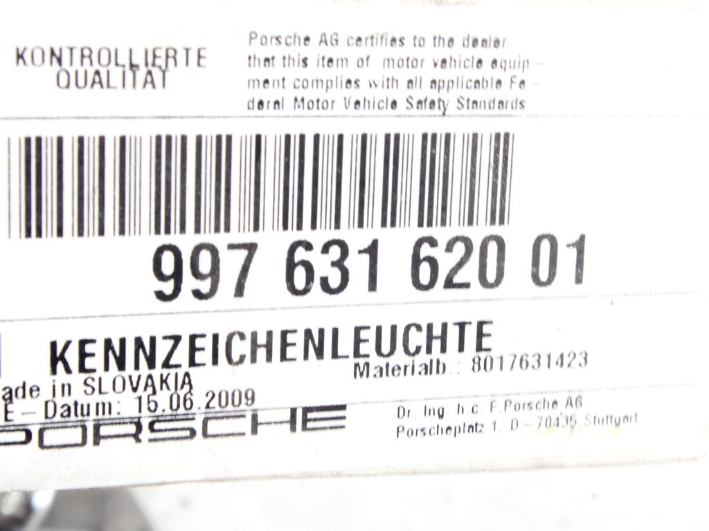 OSVETLITEV REGISTRSKE TABLICE  OEM N. 99763162001 ORIGINAL REZERVNI DEL PORSCHE 911 997 R (2008 - 2012) LETNIK 2010