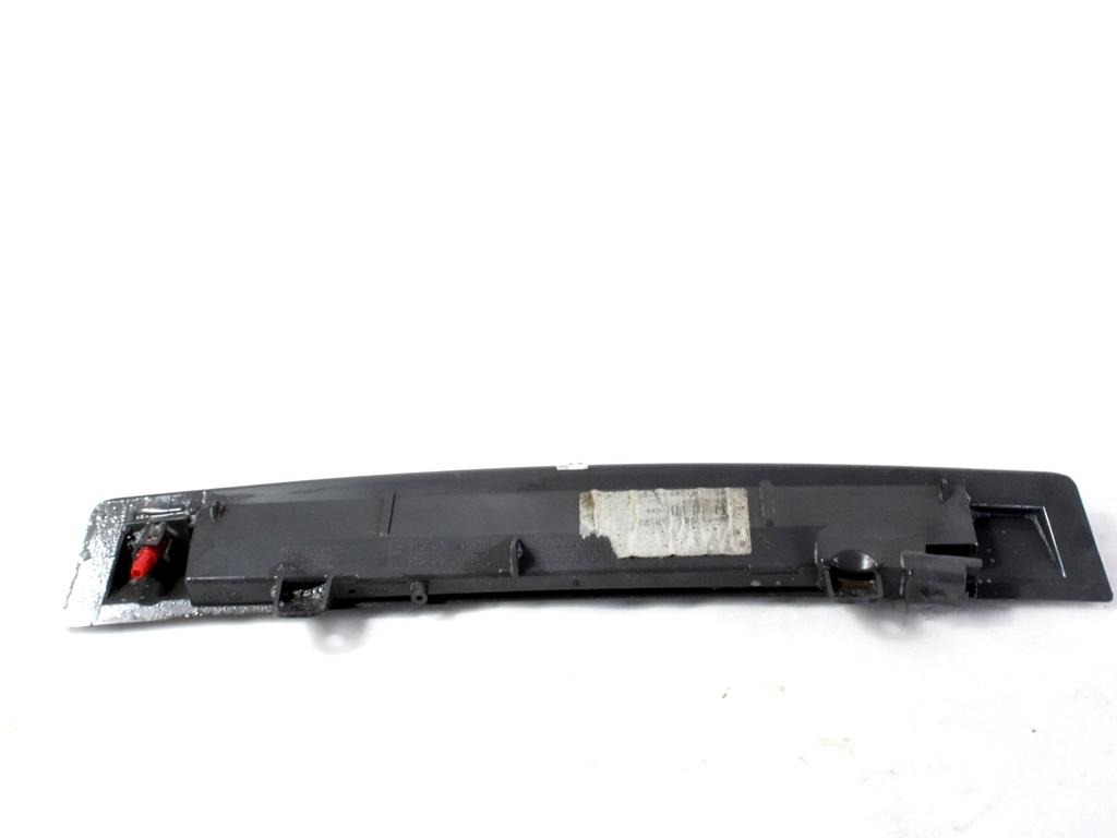 TRETJA ZAVORNA LUC OEM N. 9689043280 ORIGINAL REZERVNI DEL CITROEN C4 MK2 (2010 - 2018) DIESEL LETNIK 2011