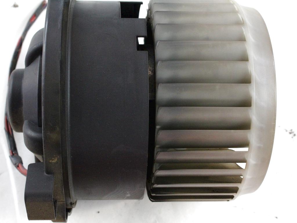 VENTILATOR  KABINE  OEM N. Q0011572V002000000 ORIGINAL REZERVNI DEL SMART ROADSTER 452 (2003 - 2005)BENZINA LETNIK 2005