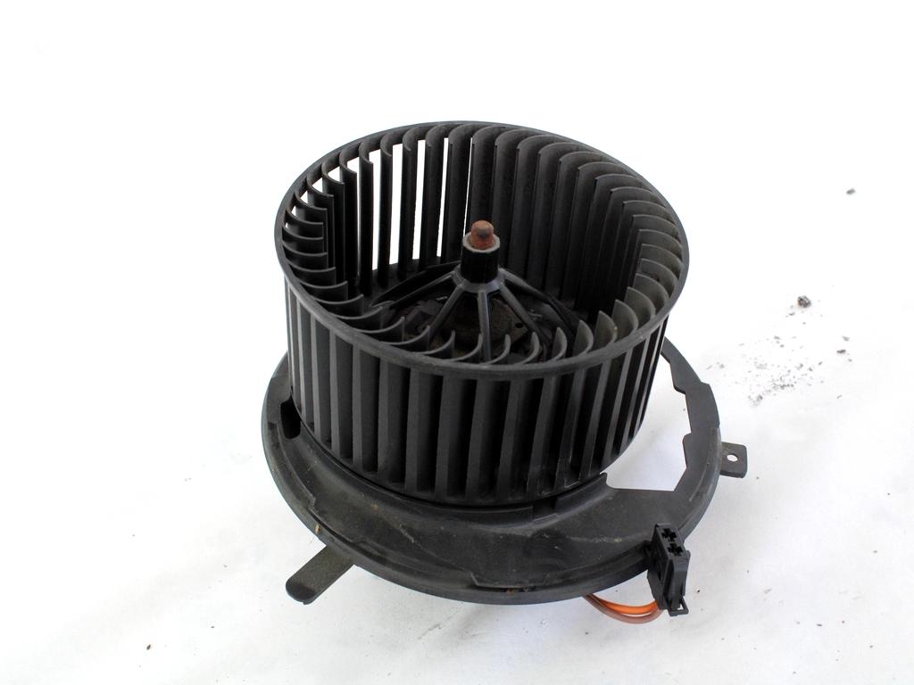 VENTILATOR  KABINE  OEM N. 3C1820015L ORIGINAL REZERVNI DEL VOLKSWAGEN TIGUAN 5N MK1 (2007 - 2011)DIESEL LETNIK 2008