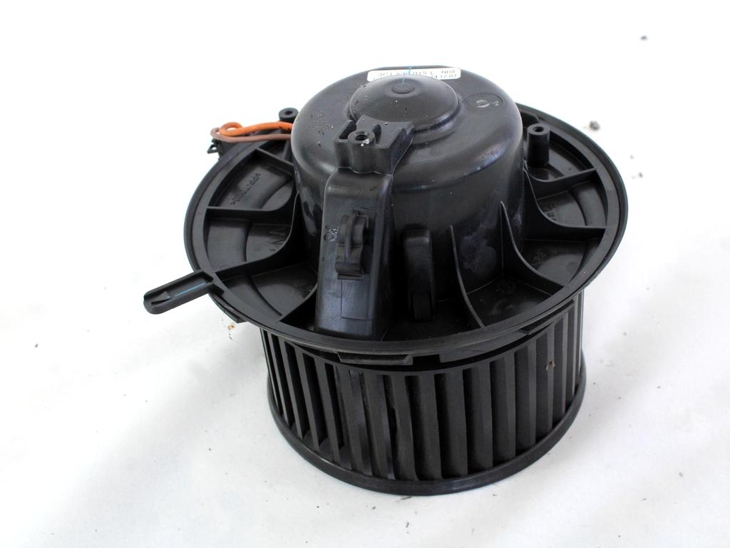 VENTILATOR  KABINE  OEM N. 3C1820015L ORIGINAL REZERVNI DEL VOLKSWAGEN TIGUAN 5N MK1 (2007 - 2011)DIESEL LETNIK 2008