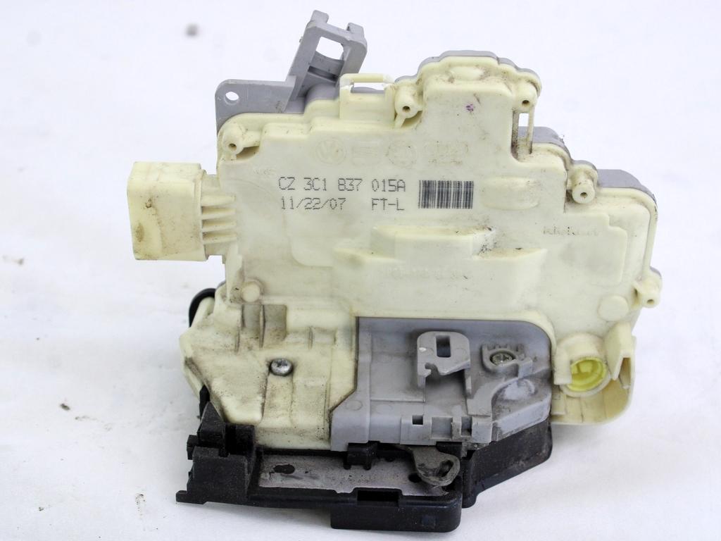 CENTRALNO ZAKLEPANJE PREDNIH LEVIH VRAT OEM N. 3C1837015A ORIGINAL REZERVNI DEL VOLKSWAGEN TIGUAN 5N MK1 (2007 - 2011)DIESEL LETNIK 2008