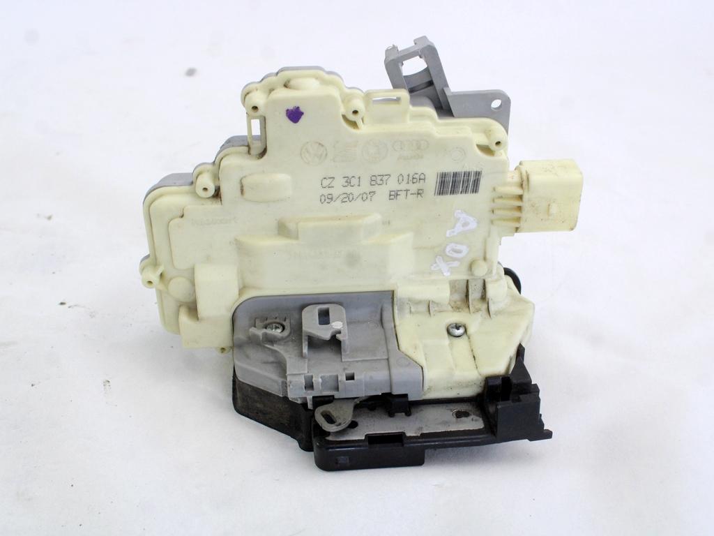 CENTRALNI ZAKLEP SPREDNJIH VRAT  OEM N. 3C1837016A ORIGINAL REZERVNI DEL VOLKSWAGEN TIGUAN 5N MK1 (2007 - 2011)DIESEL LETNIK 2008