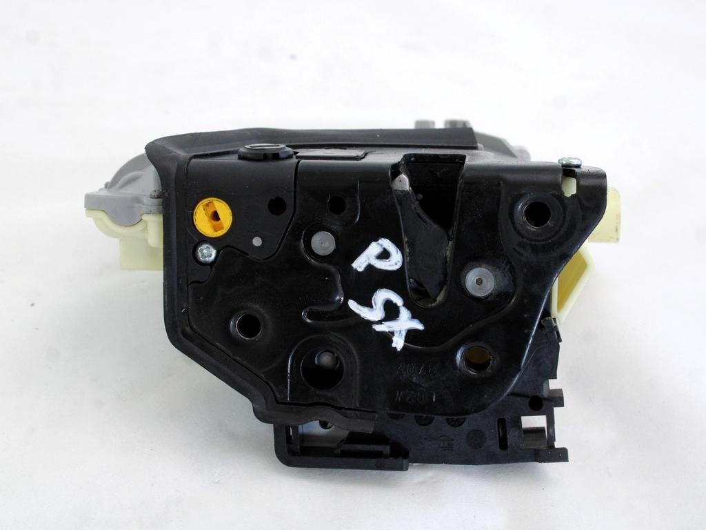 CENTRALNA KLJUCAVNICA ZADJIH LEVIH VRAT OEM N. 3C4839015A ORIGINAL REZERVNI DEL VOLKSWAGEN TIGUAN 5N MK1 (2007 - 2011)DIESEL LETNIK 2008