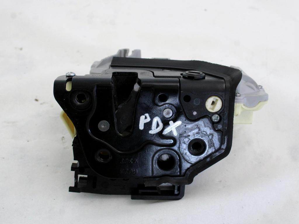 CENTRALNO ZAKLEPANJE ZADNJIH DESNIH VRAT OEM N. 3C4839016A ORIGINAL REZERVNI DEL VOLKSWAGEN TIGUAN 5N MK1 (2007 - 2011)DIESEL LETNIK 2008