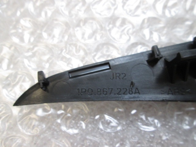 ZADNJE STIKALO OEM N. 1P0867228A ORIGINAL REZERVNI DEL SEAT LEON 1P1 MK2 (2005 - 2012) DIESEL LETNIK 2007