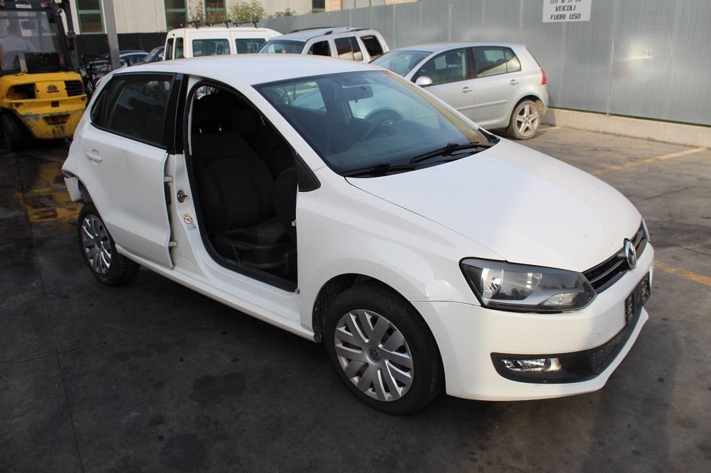 VOLKSWAGEN POLO 1.2 D 55KW 5M 5P (2012) RICAMBI IN MAGAZZINO