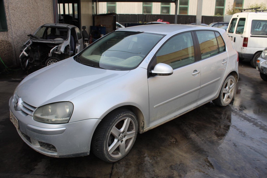 VOLKSWAGEN GOLF 5 2.0 D 103KW 6M 5P (2004) RICAMBI IN MAGAZZINO