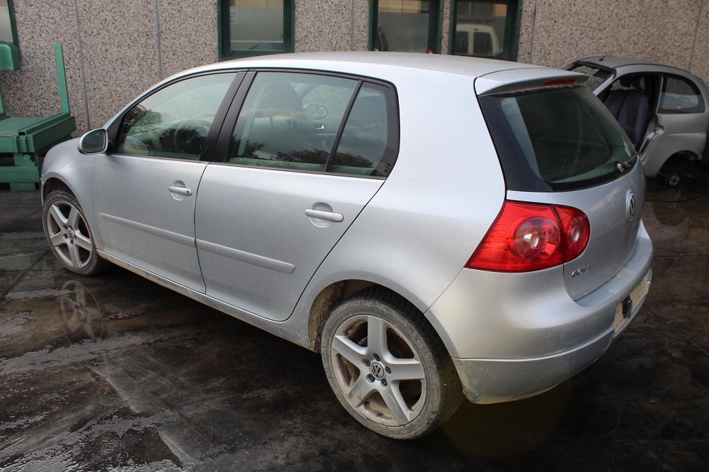 VOLKSWAGEN GOLF 5 2.0 D 103KW 6M 5P (2004) RICAMBI IN MAGAZZINO