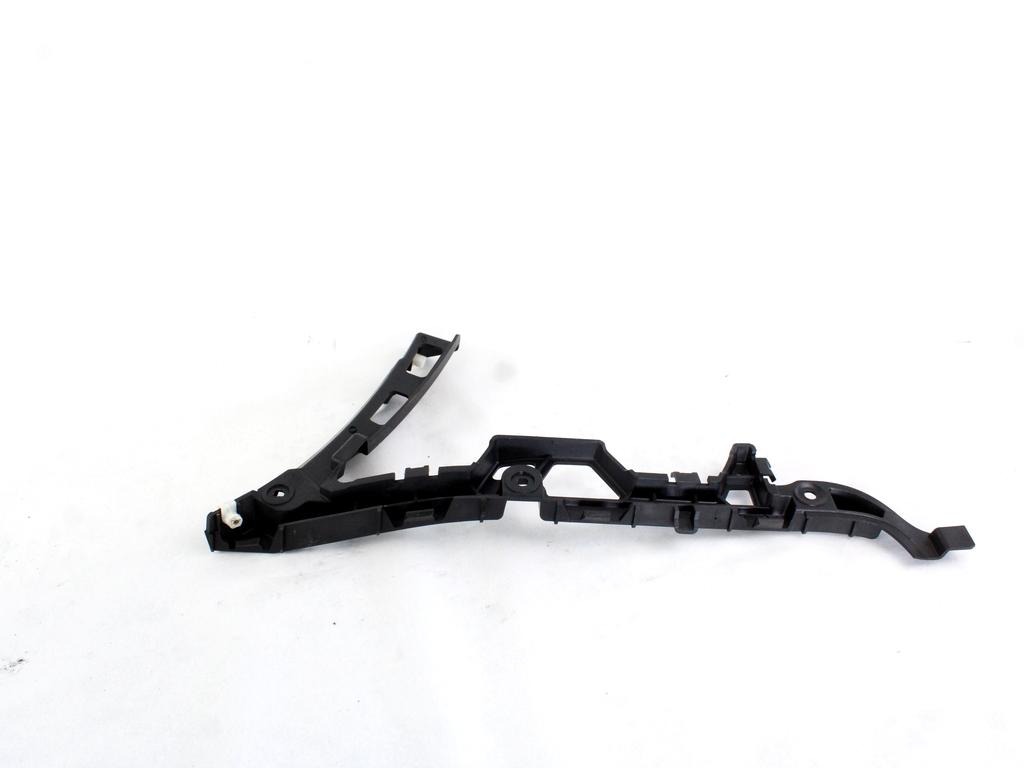 NOSILCI ZADNJEGA ODBIJACA  OEM N. AH32-17A881-DA ORIGINAL REZERVNI DEL LAND ROVER RANGE ROVER SPORT L320 MK1 R (2010 -2013)DIESEL LETNIK 2011