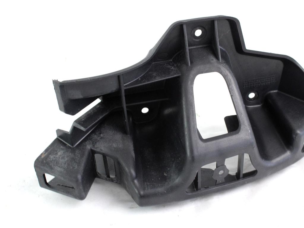 NOSILCI ZADNJEGA ODBIJACA  OEM N. AH32-17A881-BA ORIGINAL REZERVNI DEL LAND ROVER RANGE ROVER SPORT L320 MK1 R (2010 -2013)DIESEL LETNIK 2011