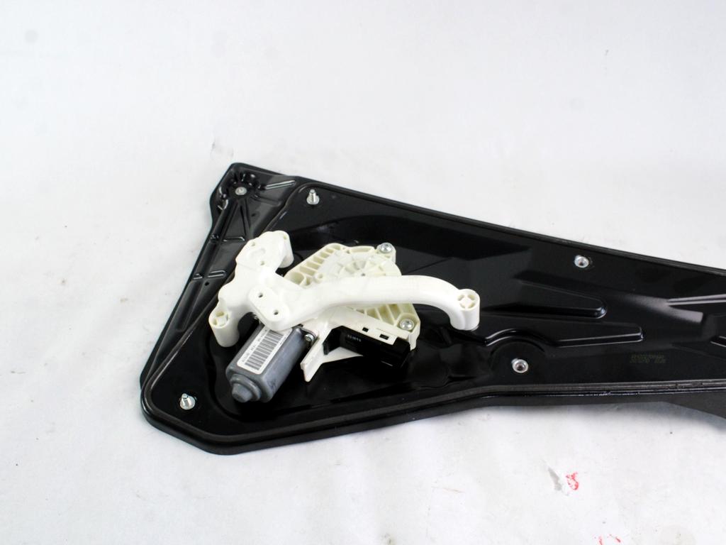 MEHANIZEM DVIGA ZADNJIH STEKEL  OEM N. 32053 SISTEMA ALZACRISTALLO PORTA POSTERIORE ELETT ORIGINAL REZERVNI DEL LAND ROVER RANGE ROVER SPORT L320 MK1 R (2010 -2013)DIESEL LETNIK 2011