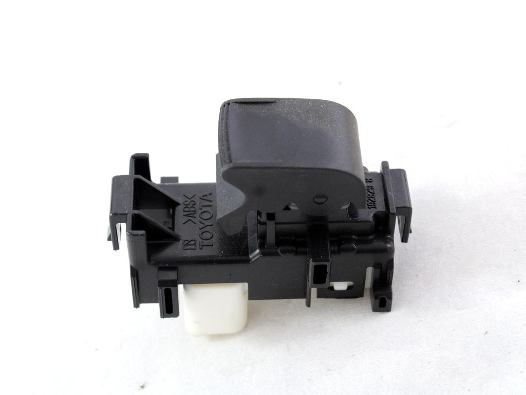 ZADNJE STIKALO OEM N. 848100D030 ORIGINAL REZERVNI DEL TOYOTA RAV 4  XA40 MK4 (2013 - 2018) DIESEL LETNIK 2015