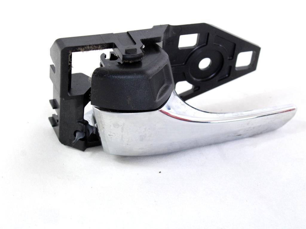 NOTRANJA KLJUKA  OEM N. 6920633121C0 ORIGINAL REZERVNI DEL TOYOTA RAV 4  XA40 MK4 (2013 - 2018) DIESEL LETNIK 2015