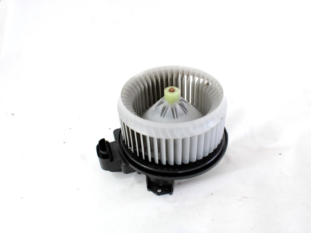 VENTILATOR  KABINE  OEM N. 8710302140 ORIGINAL REZERVNI DEL TOYOTA RAV 4  XA40 MK4 (2013 - 2018) DIESEL LETNIK 2015