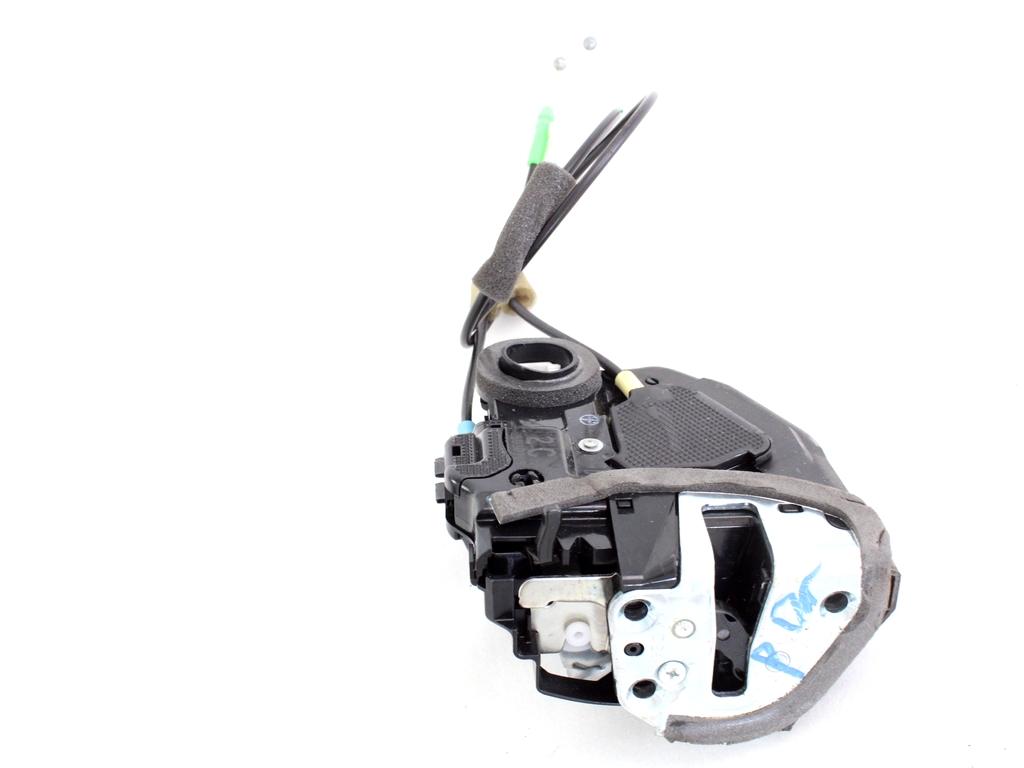 CENTRALNO ZAKLEPANJE ZADNJIH DESNIH VRAT OEM N. 6905042021 ORIGINAL REZERVNI DEL TOYOTA RAV 4  XA40 MK4 (2013 - 2018) DIESEL LETNIK 2015