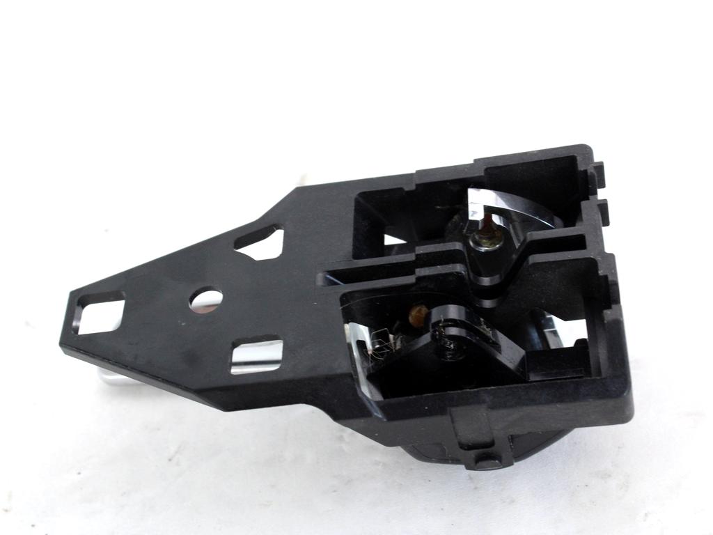 NOTRANJA KLJUKA  OEM N. 6920533111C0 ORIGINAL REZERVNI DEL TOYOTA RAV 4  XA40 MK4 (2013 - 2018) DIESEL LETNIK 2015