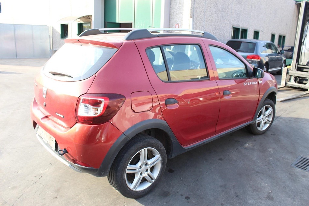 DACIA SANDERO STEPWAY 1.5 D 66KW 5M 5P (2014) RICAMBI IN MAGAZZINO