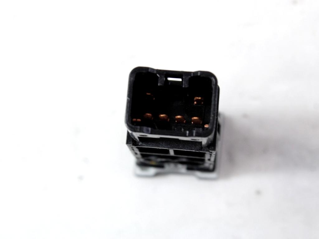 RAZLICNA STIKALA  OEM N. 93750-1P100 ORIGINAL REZERVNI DEL KIA VENGA YN (2010 - 2019)BENZINA LETNIK 2013