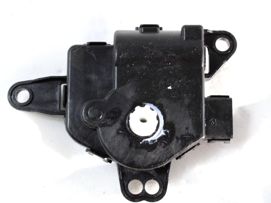 MOTORCEK OGREVANJA OEM N. D266-YN9AA01 ORIGINAL REZERVNI DEL KIA VENGA YN (2010 - 2019)BENZINA LETNIK 2013