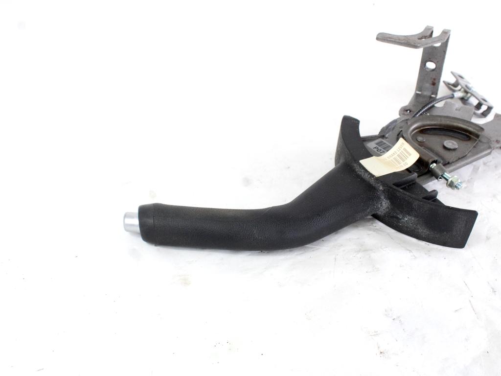 OEM N. 597101P070EQ ORIGINAL REZERVNI DEL KIA VENGA YN (2010 - 2019)BENZINA LETNIK 2013