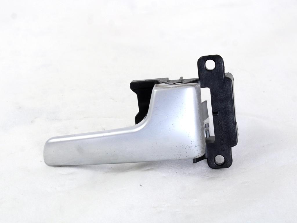 NOTRANJA KLJUKA  OEM N. 82620-1P000 ORIGINAL REZERVNI DEL KIA VENGA YN (2010 - 2019)BENZINA LETNIK 2013