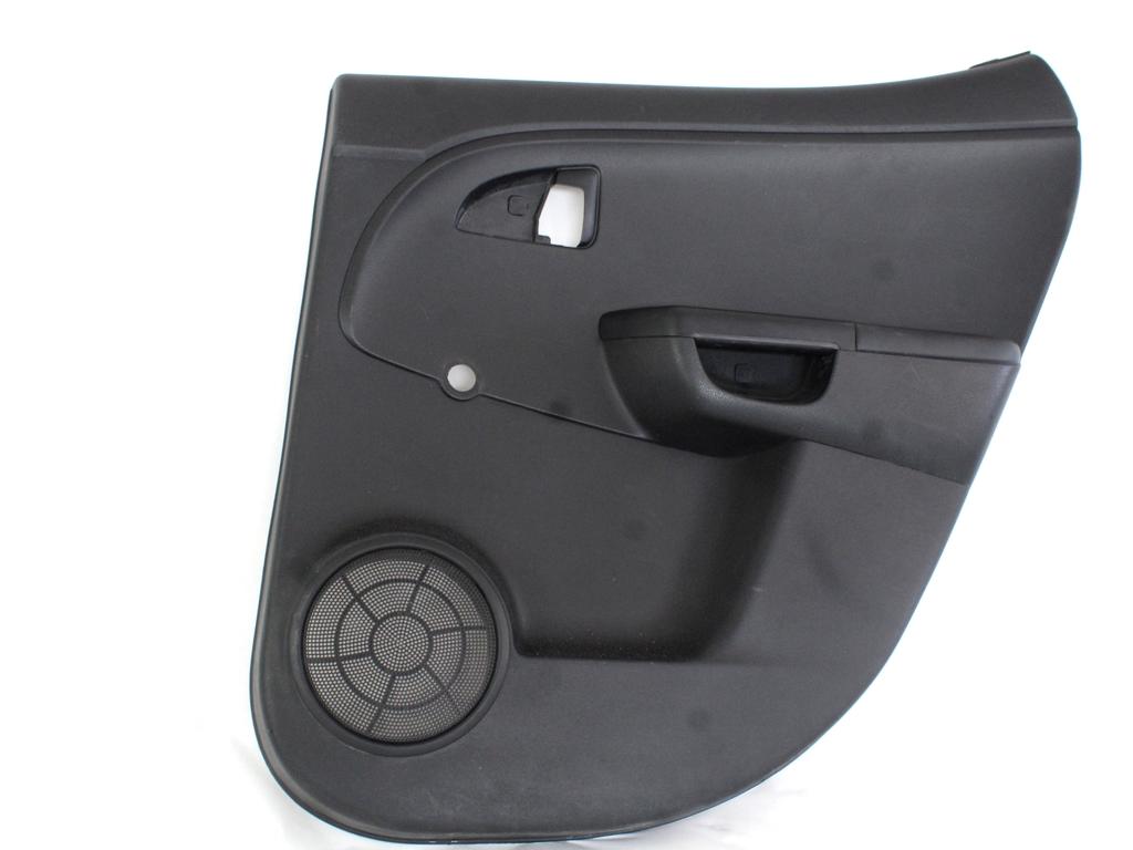 VRATNI PANEL OEM N. PNPDTKIVENGAYNMV5P ORIGINAL REZERVNI DEL KIA VENGA YN (2010 - 2019)BENZINA LETNIK 2013