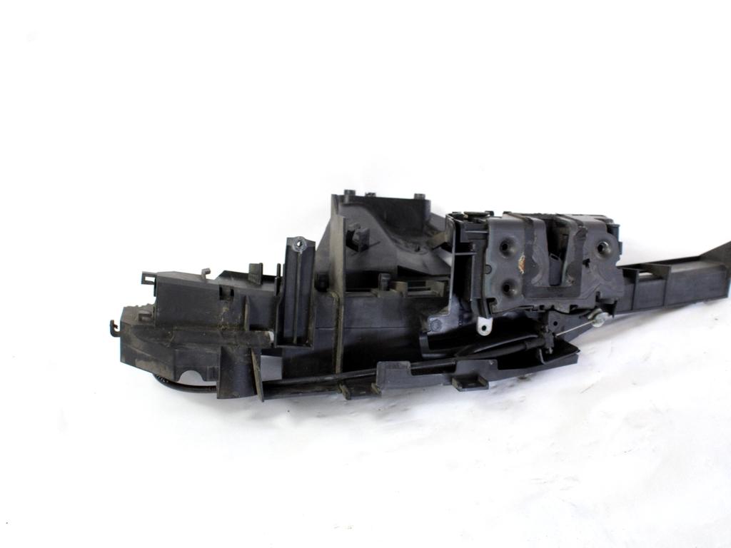 CENTRALNO ZAKLEPANJE PREDNIH LEVIH VRAT OEM N. 3M5A-R21813-ER ORIGINAL REZERVNI DEL FORD FOCUS CMAX DM2 MK1 R (04/2007 - 2010) DIESEL LETNIK 2006