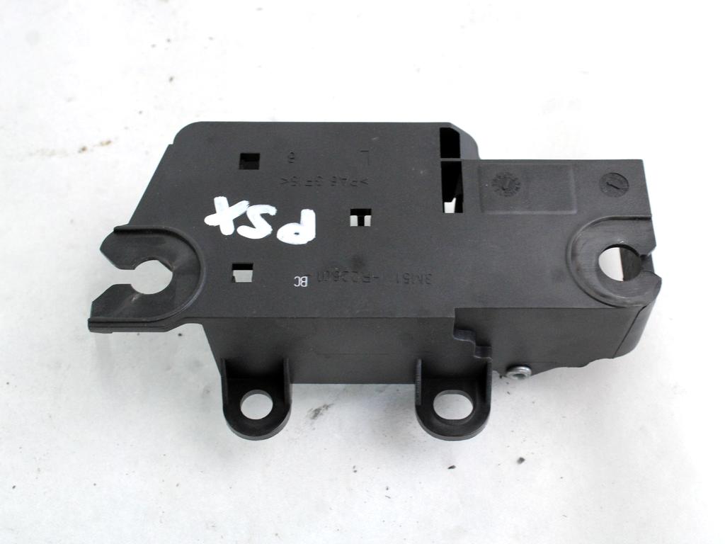 NOTRANJA KLJUKA  OEM N. 3M51-R22601-BC ORIGINAL REZERVNI DEL FORD FOCUS CMAX DM2 MK1 R (04/2007 - 2010) DIESEL LETNIK 2006