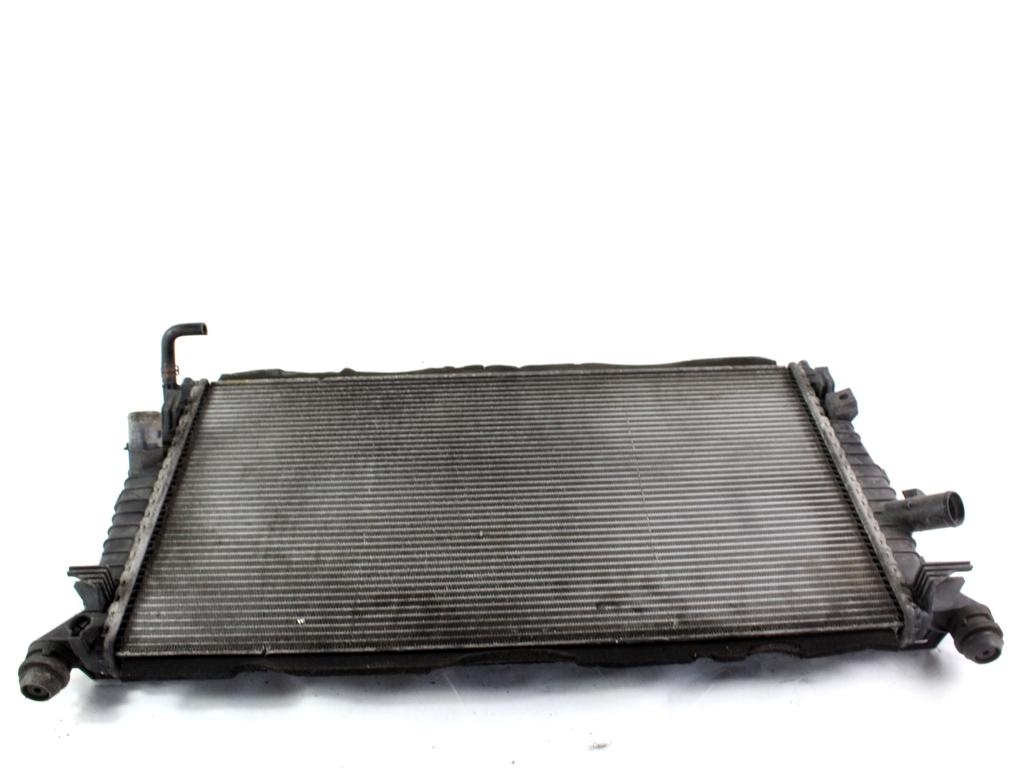 RADIATOR VODE OEM N. 3M5H-8005-TL ORIGINAL REZERVNI DEL FORD FOCUS CMAX DM2 MK1 R (04/2007 - 2010) DIESEL LETNIK 2006