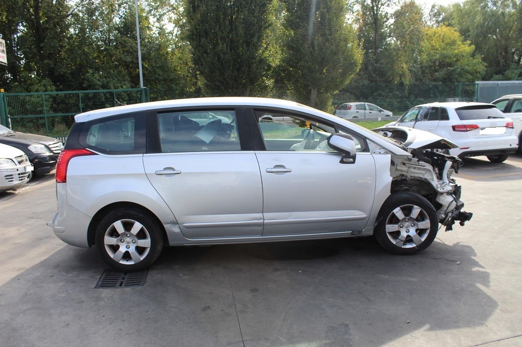 PEUGEOT 5008 1.6 D 80KW AUT 5P (2010) RICAMBI IN MAGAZZINO