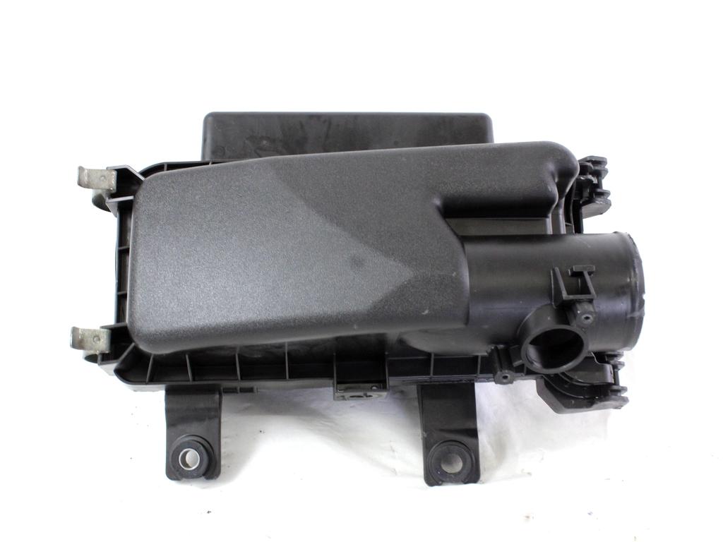 FILTAR ZRAKA OEM N. 177050Y010 ORIGINAL REZERVNI DEL TOYOTA YARIS P9 MK2 R (2009 - 2011)BENZINA LETNIK 2010