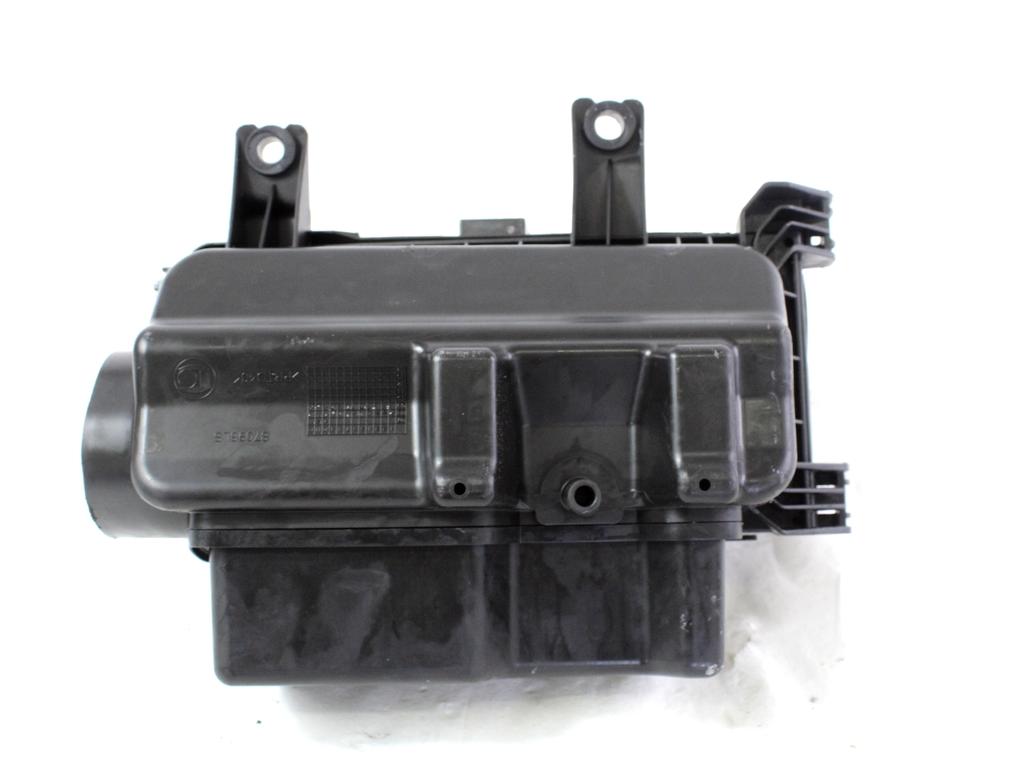 FILTAR ZRAKA OEM N. 177050Y010 ORIGINAL REZERVNI DEL TOYOTA YARIS P9 MK2 R (2009 - 2011)BENZINA LETNIK 2010