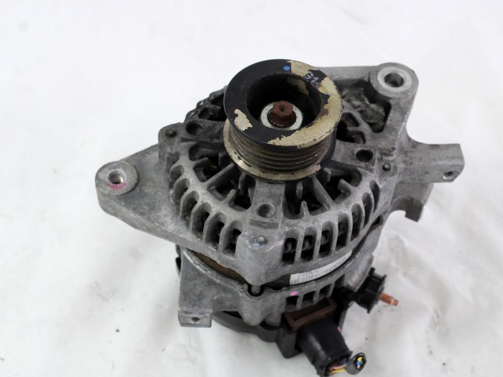 ALTERNATOR OEM N. 27060-0Y030 ORIGINAL REZERVNI DEL TOYOTA YARIS P9 MK2 R (2009 - 2011)BENZINA LETNIK 2010