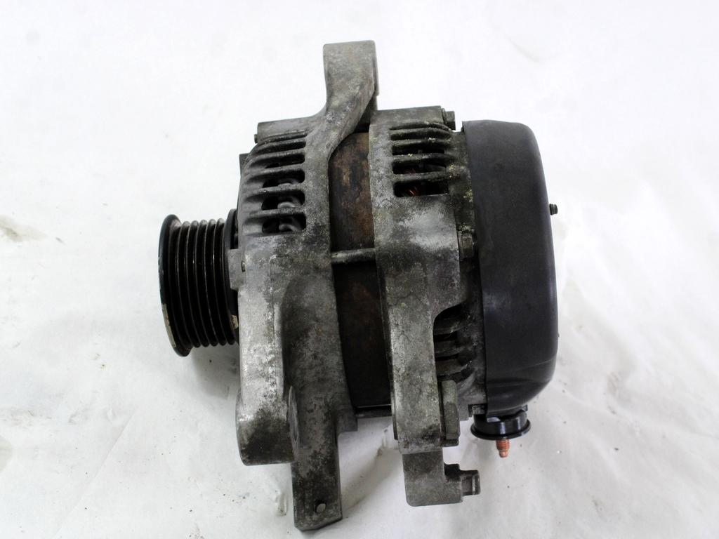 ALTERNATOR OEM N. 27060-0Y030 ORIGINAL REZERVNI DEL TOYOTA YARIS P9 MK2 R (2009 - 2011)BENZINA LETNIK 2010