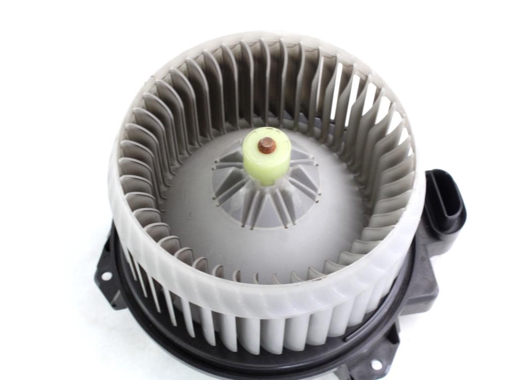 VENTILATOR  KABINE  OEM N. 8710352152 ORIGINAL REZERVNI DEL TOYOTA YARIS P9 MK2 R (2009 - 2011)BENZINA LETNIK 2010