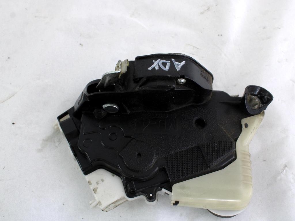 CENTRALNI ZAKLEP SPREDNJIH VRAT  OEM N. 690300D140 ORIGINAL REZERVNI DEL TOYOTA YARIS P9 MK2 R (2009 - 2011)BENZINA LETNIK 2010