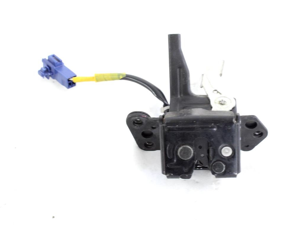 ZAKLEPANJE PRTLJA?NIH VRAT  OEM N. 693500D041 ORIGINAL REZERVNI DEL TOYOTA YARIS P9 MK2 R (2009 - 2011)BENZINA LETNIK 2010