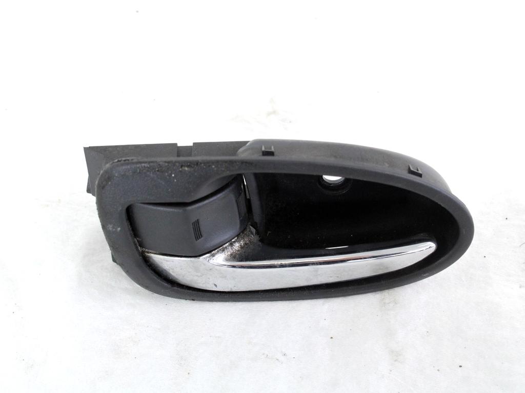 NOTRANJA KLJUKA  OEM N. 69206-0D90 ORIGINAL REZERVNI DEL TOYOTA YARIS P9 MK2 R (2009 - 2011)BENZINA LETNIK 2010