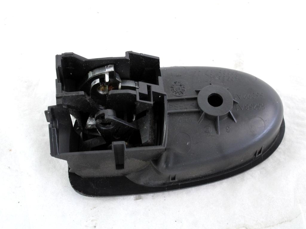 NOTRANJA KLJUKA  OEM N. 69206-0D90 ORIGINAL REZERVNI DEL TOYOTA YARIS P9 MK2 R (2009 - 2011)BENZINA LETNIK 2010