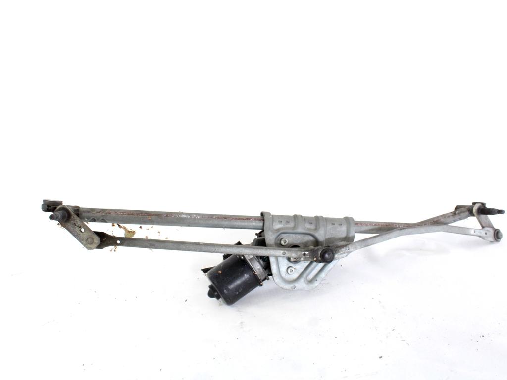 MOTORCEK PREDNJIH BRISALCEV OEM N. 61617138789 ORIGINAL REZERVNI DEL MINI ONE / COOPER BERLINA CABRIO R56 R57 (2007 - 2013) DIESEL LETNIK 2008