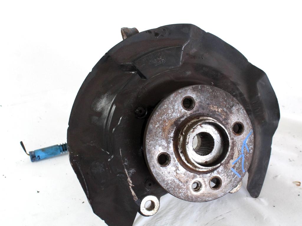 VRTLJIVI LEZAJ DESNO / PESTO KOLESA Z LEZAJEM SPREDAJ OEM N. 31216779796 ORIGINAL REZERVNI DEL MINI ONE / COOPER BERLINA CABRIO R56 R57 (2007 - 2013) DIESEL LETNIK 2008