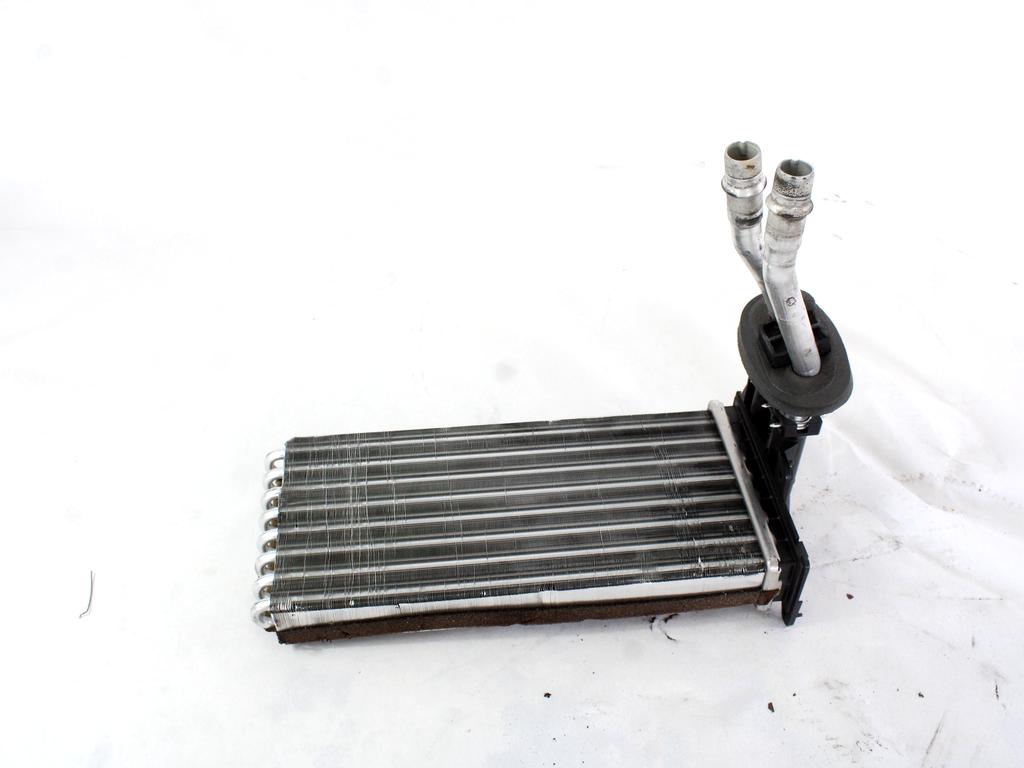 GRELEC RADIATORJA OEM N. 6448T9 ORIGINAL REZERVNI DEL PEUGEOT 5008 0U 0E MK1 (2009 - 2013) DIESEL LETNIK 2010