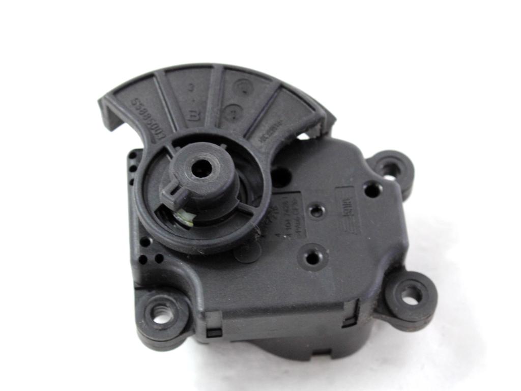 MOTORCEK OGREVANJA OEM N. P1975001U ORIGINAL REZERVNI DEL PEUGEOT 5008 0U 0E MK1 (2009 - 2013) DIESEL LETNIK 2010