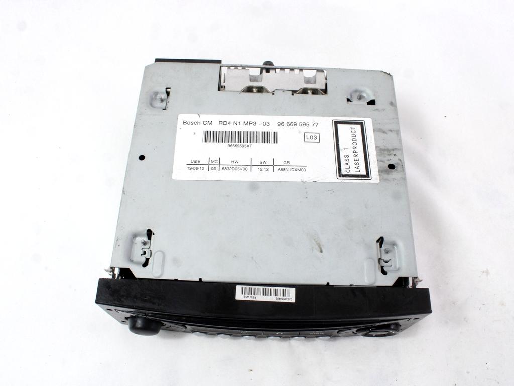 RADIO CD / OJACEVALNIK / IMETNIK HIFI OEM N. 9666959577 ORIGINAL REZERVNI DEL PEUGEOT 5008 0U 0E MK1 (2009 - 2013) DIESEL LETNIK 2010