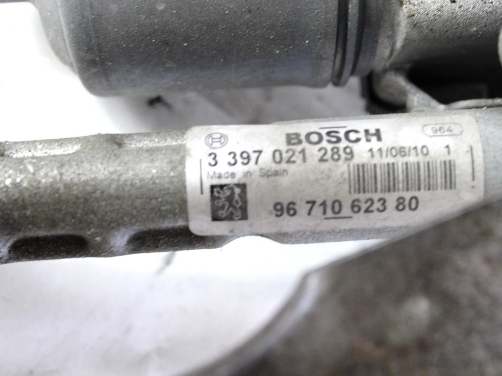 MOTORCEK PREDNJIH BRISALCEV OEM N. 9671062380 ORIGINAL REZERVNI DEL PEUGEOT 5008 0U 0E MK1 (2009 - 2013) DIESEL LETNIK 2010