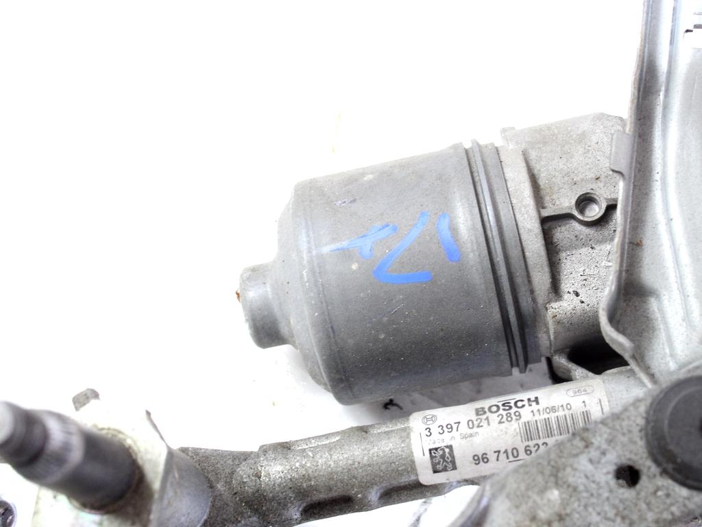 MOTORCEK PREDNJIH BRISALCEV OEM N. 9671062380 ORIGINAL REZERVNI DEL PEUGEOT 5008 0U 0E MK1 (2009 - 2013) DIESEL LETNIK 2010