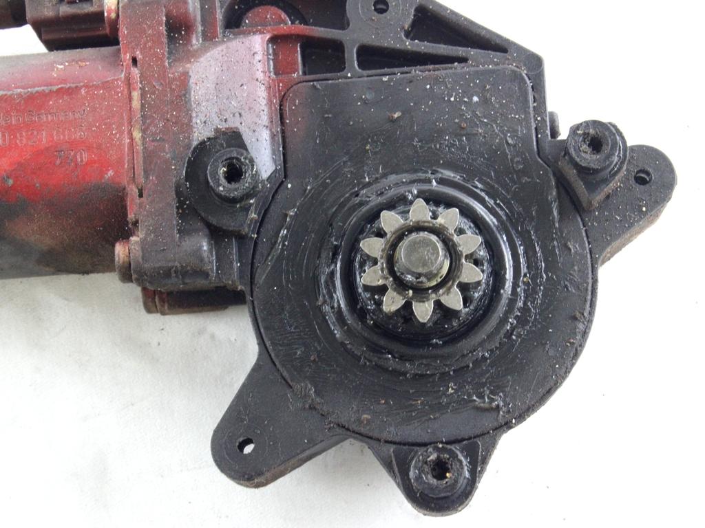 DVIZNI MEHANIZEM SPREDNIH STEKEL  OEM N. A0068201942 ORIGINAL REZERVNI DEL MERCEDES CLASSE V / VITO W638 (01/1999 - 12/2003) DIESEL LETNIK 2000