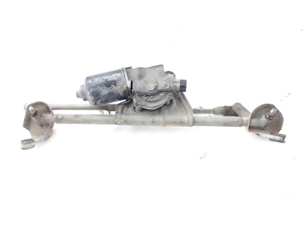 MOTORCEK PREDNJIH BRISALCEV OEM N. 85110-52090 ORIGINAL REZERVNI DEL TOYOTA YARIS VERSO XP20 (1999 - 2005)DIESEL LETNIK 2004